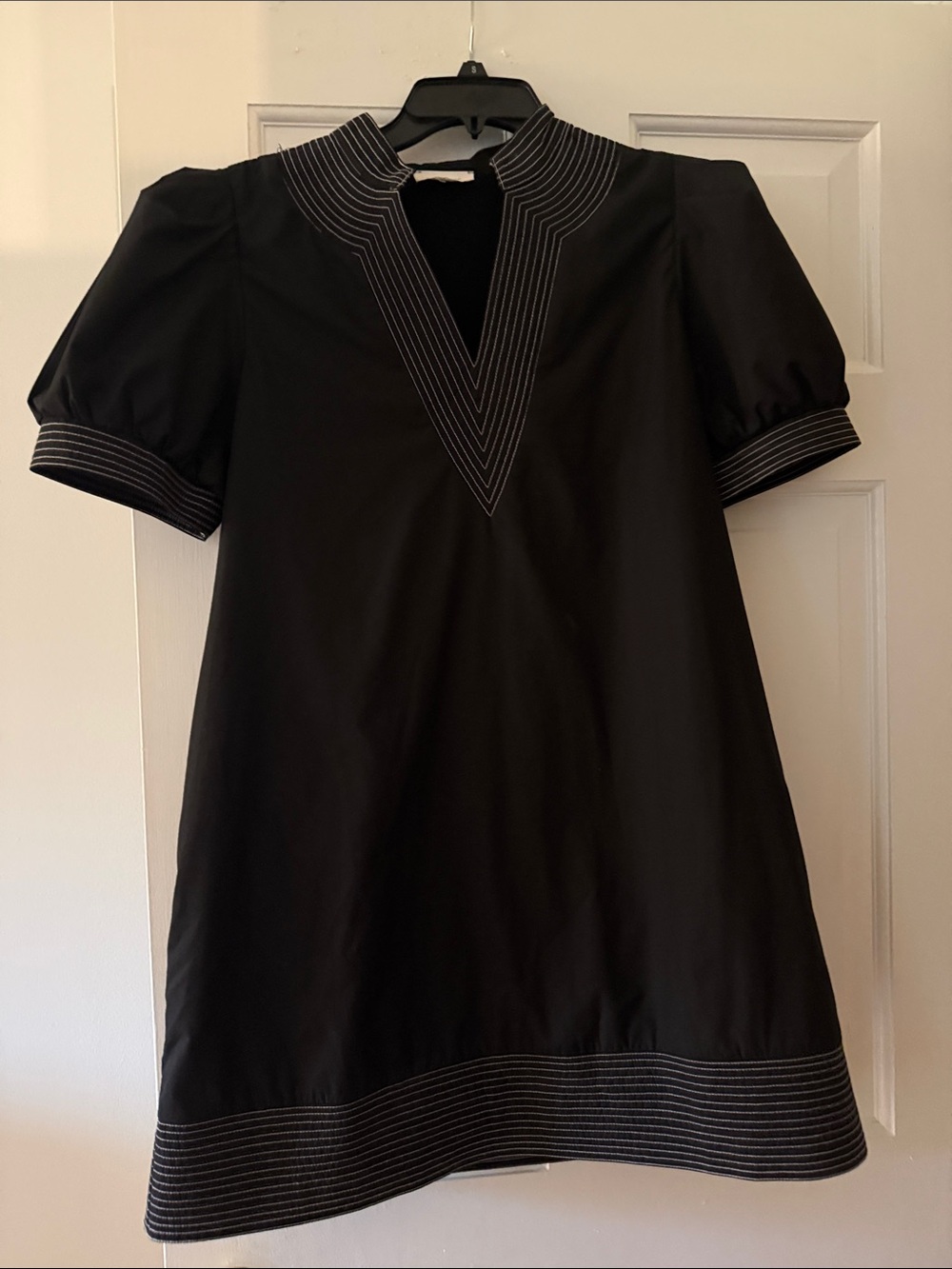 entro Black Mini Shift Dress with Contrast White Topstitching